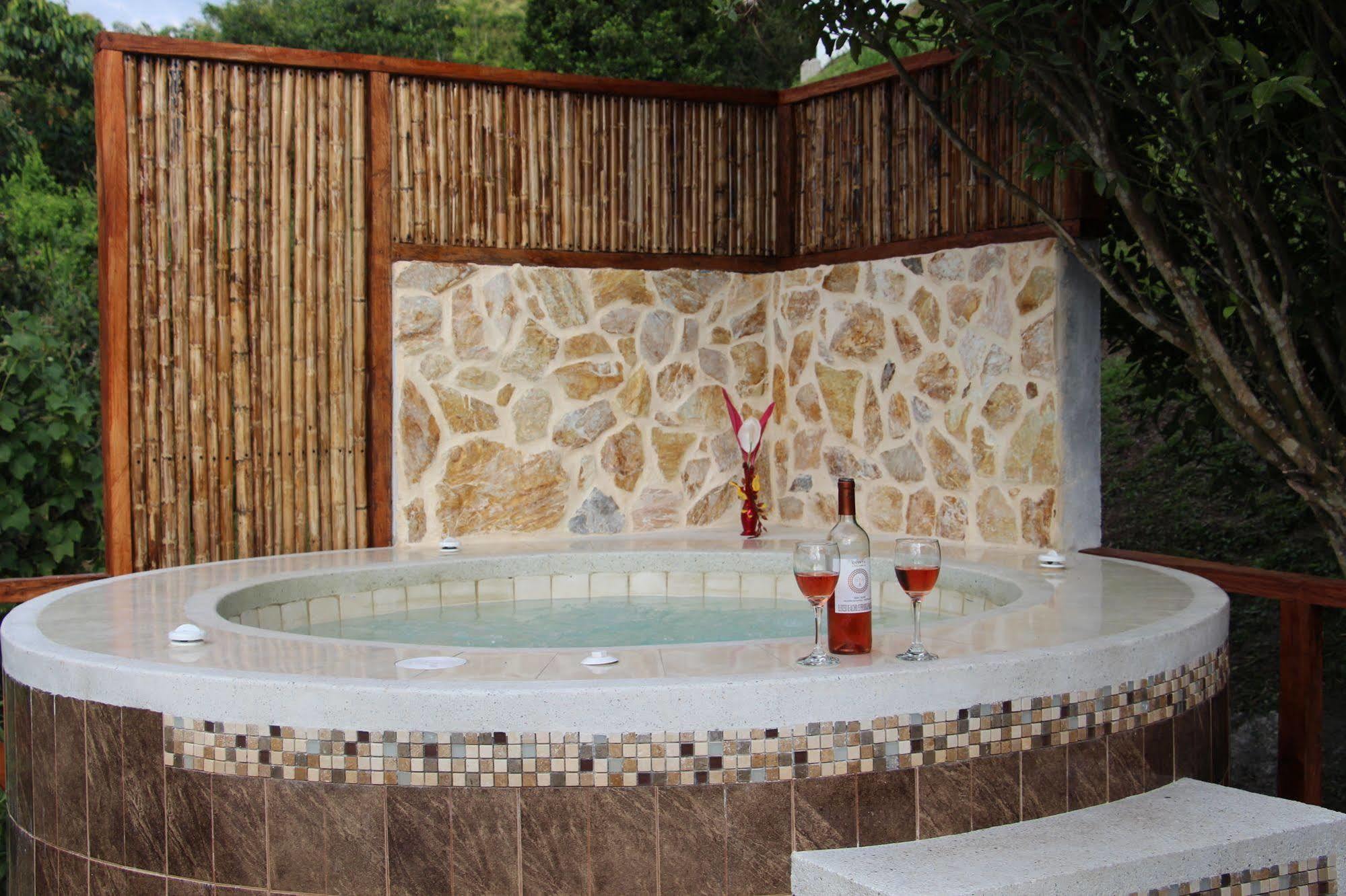 Hotel La Colina